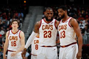 לברון ג'יימס עם טריסטן תומפסון