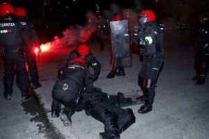 שוטר בבילבאו נפצע על ידי אוהדי ספרטק