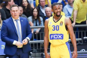 נוריס קול וגיא גודס