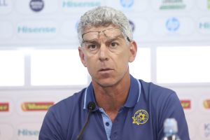 מיץ' גולדהאר