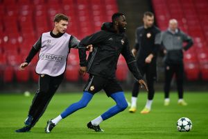 לאסינה טראורה