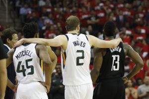 ג'ו אינג'לס עם ג'יימס הארדן