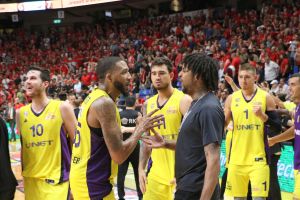 גלן רייס ג'וניור עם ג'ורדן המילטון