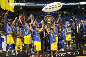 מכבי תל אביב אלופה