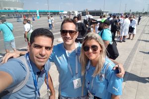 שרון ניסים עם אוהדים ברוסיה