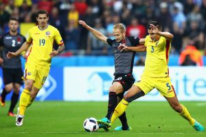 מיגיין באשה מול אובידיו הובאן