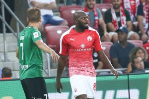 ז'וליאן סטו