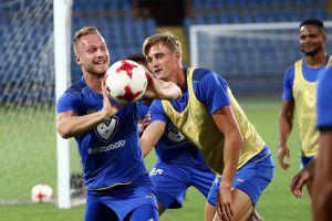 דן גלזר, ארון שוינפלד