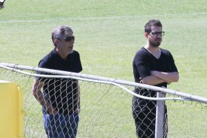 משה חוגג עם אלי אוחנה