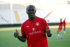 טוני וואקמה