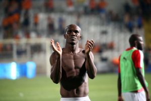 טוני וואקמה