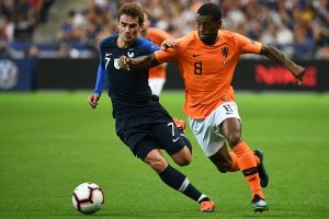 ג'יאורג'יניו ויינאלדום מול אנטואן גריזמן