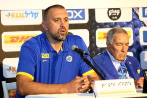 ניקולה וויצ'יץ' עם שמעון מזרחי