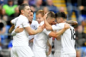 שחקני ברנלי חוגגים