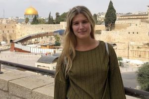 יוג'יני בושאר