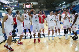 חנן קולמן ושחקני הפועל באר שבע