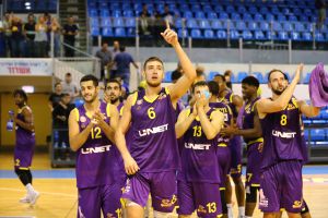 טי.ג'יי קליין