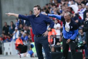 אנדי הרצוג, אלון חזן