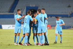 יונתן כהן ושחקני הנבחרת הצעירה של ישראל