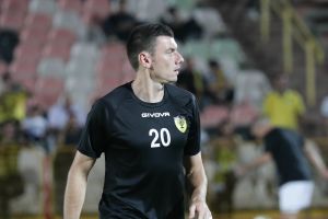 מיקי סירושטיין