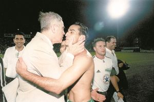 אלון מזרחי, יעקב שחר