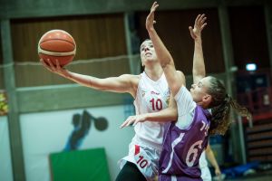 עדי לוקס מול נעמה שפיר