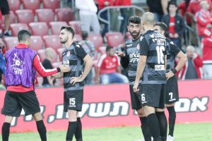 רועי זיקר, עומר דמארי