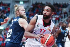 יהונתן שולדבראנד עם דשון באטלר