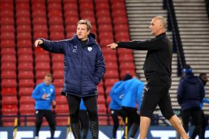 אנדי הרצוג, אלון חזן