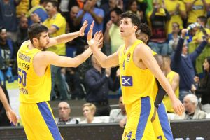 אנג'לו קלויארו, יובל זוסמן