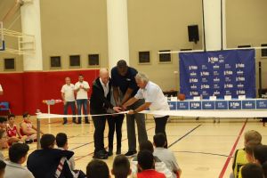 דיקמבה מוטומבו עם סילבן אדמס