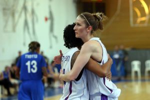 קטיה לויצקי