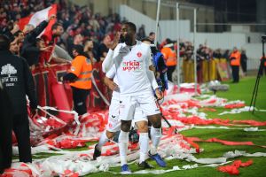 ג'וזף גנדה חוגג