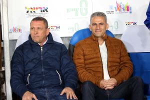 ניר קלינגר, ניסן יחזקאל