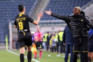 דן איינבינדר, פרדי פלומיין