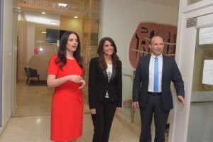 אלונה ברקת, איילת שקד, נפתלי בנט