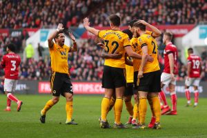 שחקני וולבס חוגגים