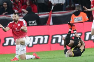 מאור בוזגלו עם שיר צדק