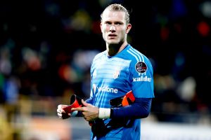 לוריס קאריוס