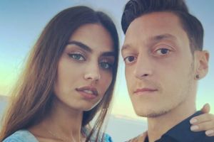 מסוט אוזיל ואמין גולסה