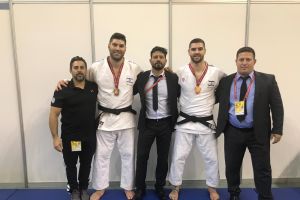 פיטר פלצ'יק עם אורי ששון