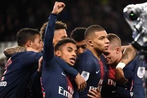 שחקני פריז סן ז'רמן חוגגים