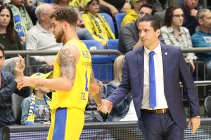 יאניס ספרופולוס עם סקוטי ווילבקין