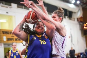 דניאל אדאמס, קטיה לויצקי