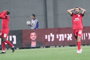 שחקני הפועל חדרה מאוכזבים