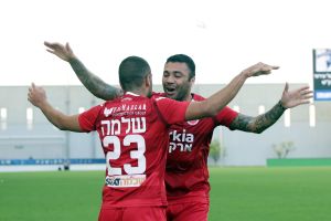 רז שלמה, קאיו