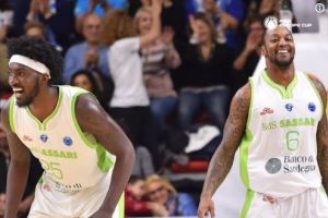 שחקני ססארי חוגגים