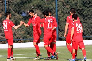 שחקני סומגאיט חוגגים