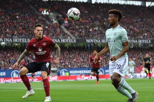 קינגסלי קומאן רוברט באוור