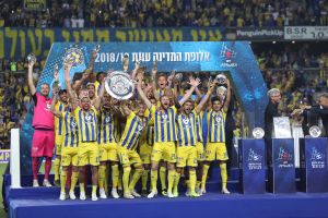 מכבי תל אביב אלופה